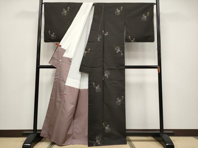 平和屋着物●極上　本場大島紬　9マルキ　泥染め　枝花文　黒地　美紀大島謹製　証紙付き　逸品　未使用　CYAA4344s6