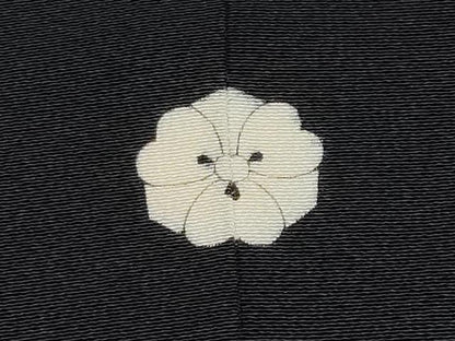 平和屋本店●極上　本加賀友禅作家　東藤岳　お引きずり・お引き摺り・色留袖　草花文　黒地　逸品　CYAA4359s6