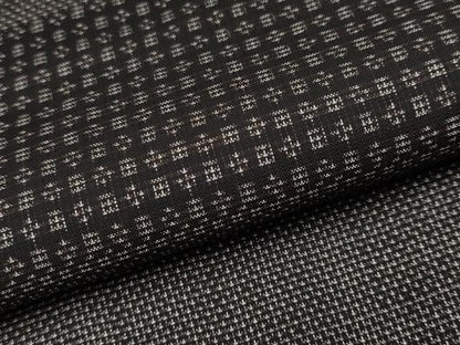 平和屋着物●極上　本場大島紬　7マルキ　泥染め　手織り　竹千雅　泥の舞　たけがわ織物謹製　証紙付き　逸品　未使用　CYAA4426s6