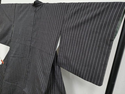 平和屋着物●極上　結城紬　縞　黒地　証紙付き　逸品　CYAA4444s6
