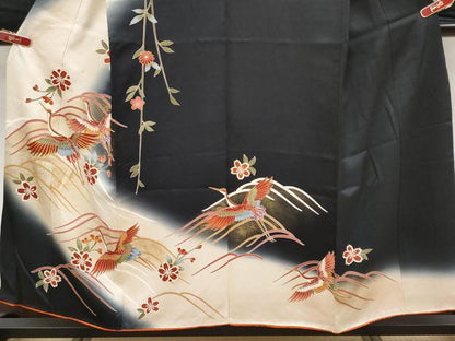 平和屋着物∵極上 女の子 十三参り 子供 祝着 駒刺繍 飛鶴枝垂れ花文 暈し染め 黒地 逸品 CYAA4456s6