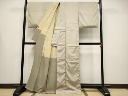 平和屋着物●極上　お召　間道　亜麻色地　逸品　CYAA4482s6