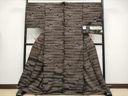 平和屋着物●極上　本場大島紬　訪問着　9マルキ　泥染め　熨斗花文　窪田織物謹製　証紙付き　逸品　CYAA4485s6