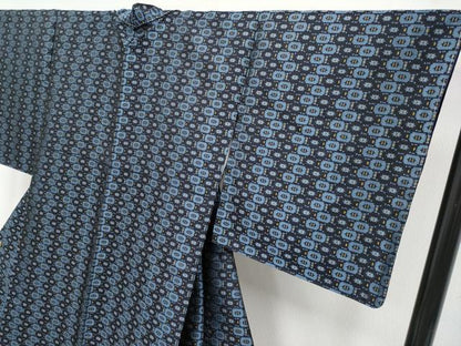 平和屋着物●極上　紬　花織　幾何学文様　濃紺地　逸品　未使用　CYAA4488s6