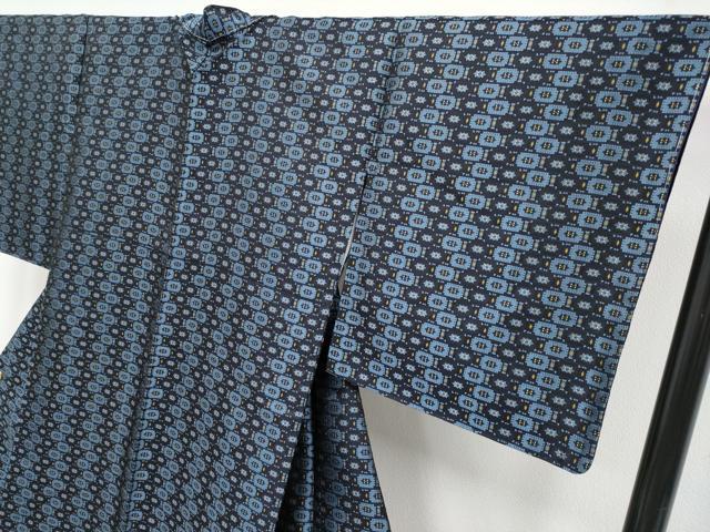 平和屋着物●極上　紬　花織　幾何学文様　濃紺地　逸品　未使用　CYAA4488s6