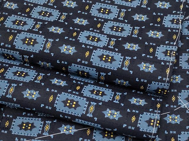 平和屋着物●極上　紬　花織　幾何学文様　濃紺地　逸品　未使用　CYAA4488s6