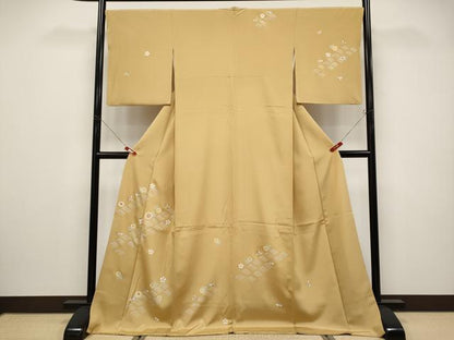 平和屋本店●極上　創業460年・千總　訪問着　駒刺繍　舞花文　金彩　黄橡色地　三越扱い　逸品　CYAA4495s6