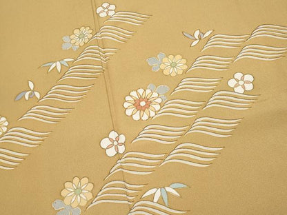 平和屋本店●極上　創業460年・千總　訪問着　駒刺繍　舞花文　金彩　黄橡色地　三越扱い　逸品　CYAA4495s6