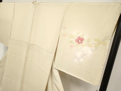 平和屋着物●極上　訪問着　作家物　手描き　刺繍　枝花文　暈し染め　金銀彩　蜂蜜色地　逸品　CYAA4497s6