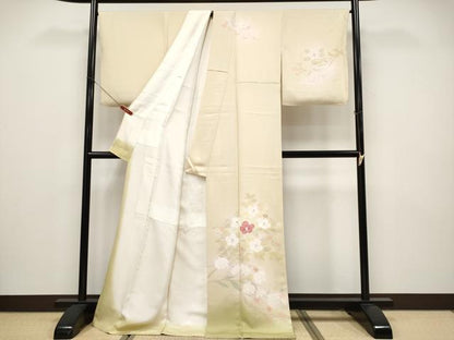 平和屋着物●極上　訪問着　作家物　手描き　刺繍　枝花文　暈し染め　金銀彩　蜂蜜色地　逸品　CYAA4497s6