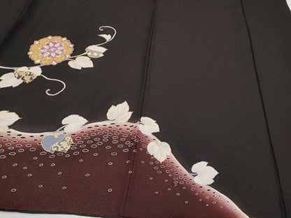 平和屋着物●極上　訪問着　刺繍　貝紫　駒刺繍　正倉院蔦の葉文　金彩　憲法国茶色地　さが美扱い　逸品　CYAA4557s6