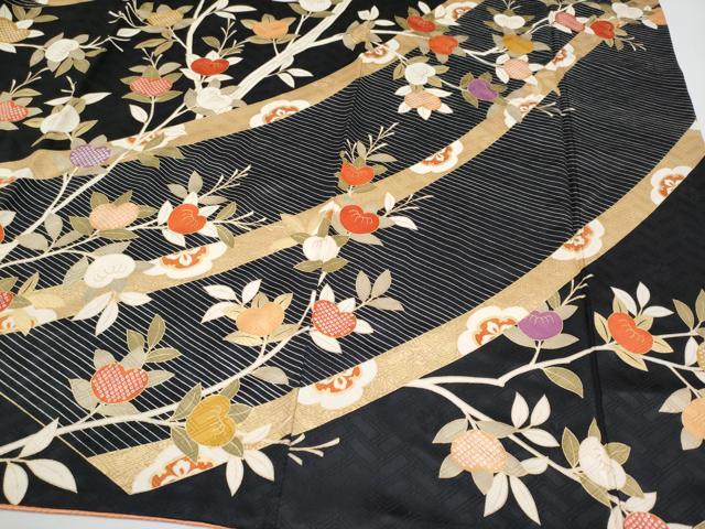 平和屋本店●極上 十日町老舗ブランド 吉澤友禅 吾妻徳穂 振袖 駒刺繍 絵巻橘文 黒地 金彩 逸品 CYAA4566s6
