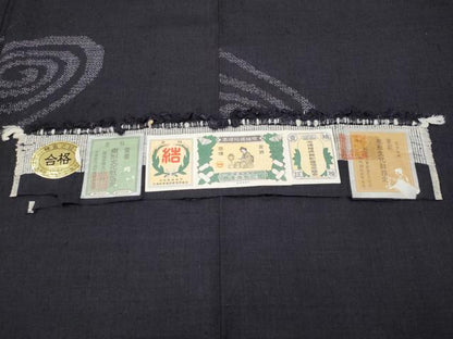 平和屋本店●極上 本場結城紬 重要無形文化財 100亀甲 渦巻き 黒地 証紙付き 逸品 CYAA4581s6
