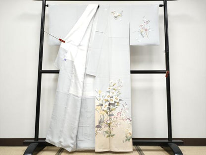 平和屋着物●極上　訪問着　友禅　作家物　枝花文　暈し染め　白梅鼠色地　逸品　CYAA4582s6