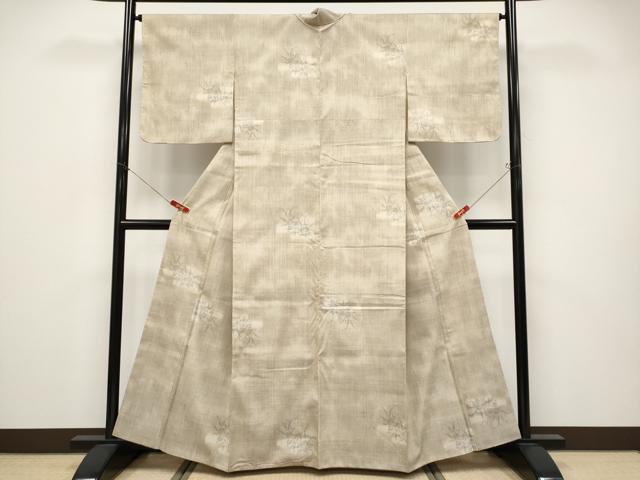 平和屋本店●極上 本場結城紬 重要無形文化財 100亀甲 草花文 白橡色地 鑑定書付き 逸品 CYAA4600s6