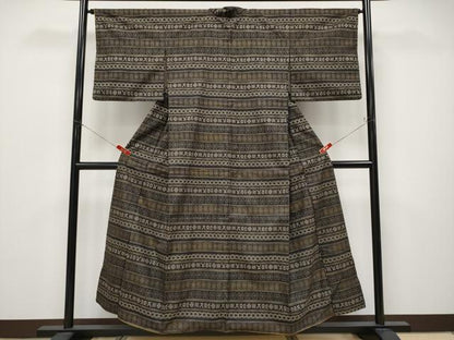 平和屋本店●極上 中国三大刺繍 スワトウ刺繍 本場大島紬 9マルキ 横段吉祥文 逸品 CYAA4647s6