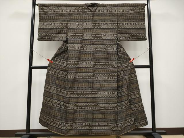 平和屋本店●極上 中国三大刺繍 スワトウ刺繍 本場大島紬 9マルキ 横段吉祥文 逸品 CYAA4647s6