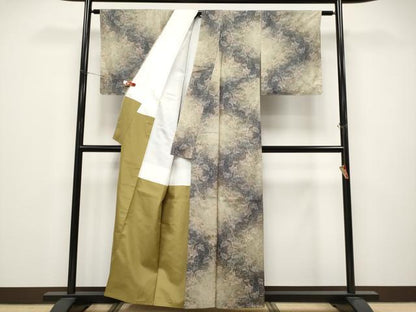平和屋着物●極上　都喜ヱ門　本場大島紬　9マルキ　枝花文　藤絹織物謹製　逸品　未使用　CYAA4669s6
