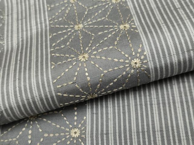平和屋着物●極上　紬　刺繍　刺し子　七宝麻の葉間道　煤色地　逸品　未使用　CYAA4680s6