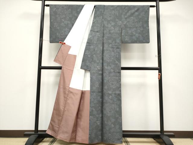 平和屋着物●極上　本場結城紬　重要無形文化財　100亀甲　枝花文　墨色地　逸品　CYAA4686s6