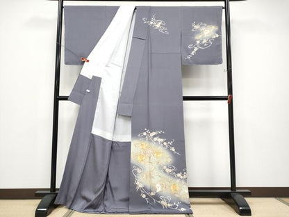 平和屋着物●極上　訪問着　駒刺繍　花唐草文　暈し染め　金彩　薄鼠色地　逸品　未使用　CYAA4690s6