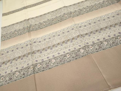 平和屋本店●極上　中国三大刺繍　スワトウ刺繍　訪問着　作家物　横段花唐草文　鳥の子色地　反端付き　逸品　未使用　CYAA4698s6