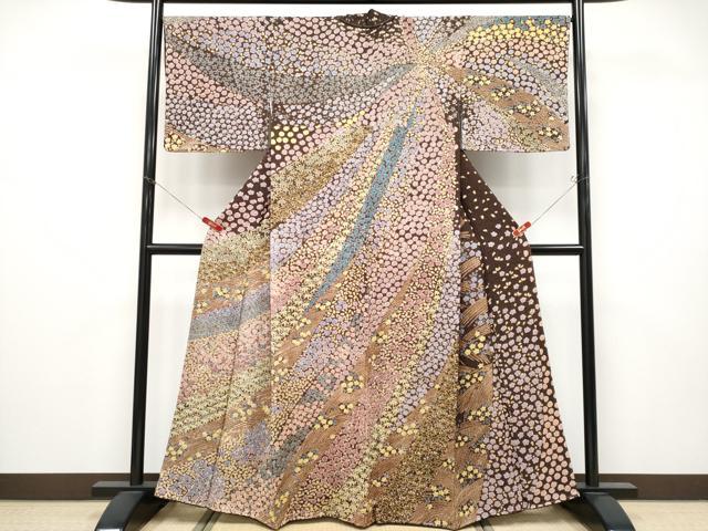 平和屋本店●極上　中国三大刺繍　相良刺繍　訪問着　おぼろ染　襲絞り　舞花文　銀通し地　鉄黒色地　逸品　未使用　CYAA4715s6