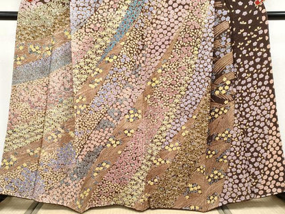 平和屋本店●極上　中国三大刺繍　相良刺繍　訪問着　おぼろ染　襲絞り　舞花文　銀通し地　鉄黒色地　逸品　未使用　CYAA4715s6