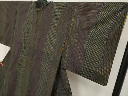 平和屋着物●極上　中国三大刺繍　スワトウ刺繍　総刺繍　小紋　変わり間道　黒地　逸品　CYAA4740s6