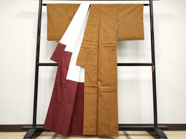平和屋本店●極上　山下八百子　本場黄八丈　市松綾織　紬　逸品　CYAA4753s6
