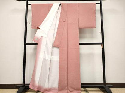 平和屋着物●極上　洗える最高級着物　＜英＞はなぶさ謹製　江戸小紋　寄せ小紋柄　鬼しぼ縮緬　甚三紅色地　逸品　未使用　CYAA4761s6