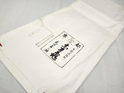 平和屋本店●極上　銀座　志ま亀　小紋　鶴　黒地　伊と幸　反端・たとう紙付き　逸品　未使用　CYAA4791s6