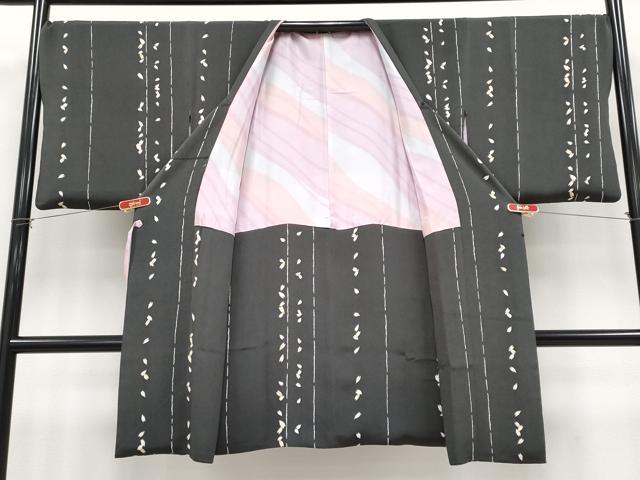 平和屋着物∞極上　道行コート　ロング丈　舞花びら　檳榔子染色地　逸品　CYAA4810s6 平和屋着物∞極上 道行コート ロング丈 舞花びら 檳榔子染色地 逸品