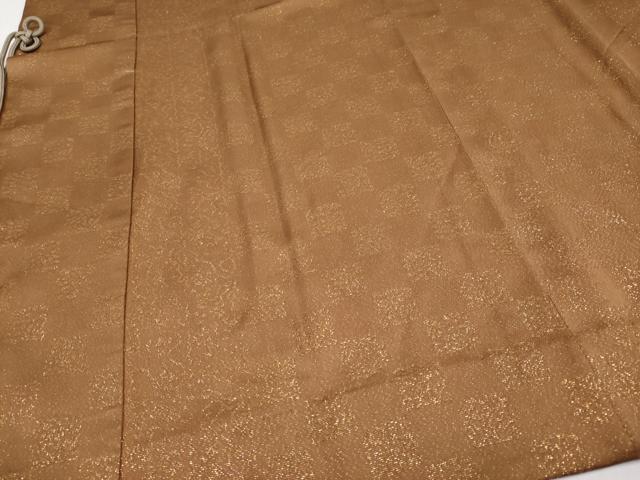 平和屋着物∞極上　美裳三松　砂子道中着　ロング丈　市松花唐草文　金通し地　黒茶色地　たとう紙付き　逸品　CYAA4814