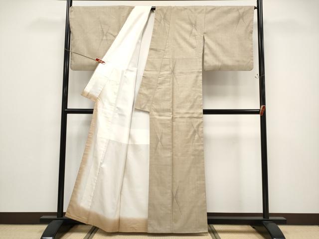 平和屋本店●極上　本場結城紬　重要無形文化財　奥順謹製　160亀甲　慶長模様　証紙・鑑定証付き　白橡色地　逸品　CYAA4836s6