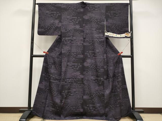 平和屋着物●極上　本場結城紬　重要無形文化財　80亀甲　エ霞枝花文　紫黒色地　証紙付き　逸品　未使用　CYAA4852s6