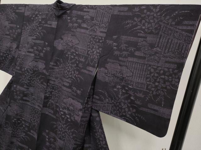 平和屋着物●極上　本場結城紬　重要無形文化財　80亀甲　エ霞枝花文　紫黒色地　証紙付き　逸品　未使用　CYAA4852s6