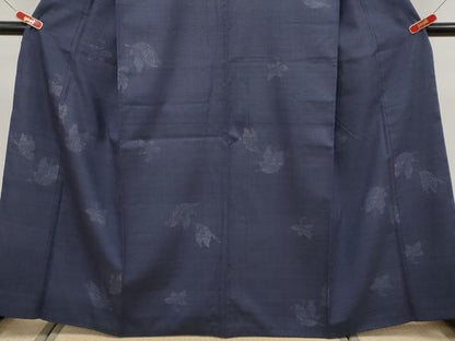 平和屋着物●極上　本場結城紬　重要無形文化財　100亀甲　飛び亀甲柄　舞蝶文　褐色地　証紙付き　ぎんざ秀粋扱い　逸品　CYAA4855s6