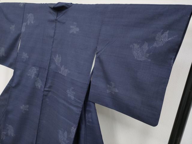 平和屋着物●極上　本場結城紬　重要無形文化財　100亀甲　飛び亀甲柄　舞蝶文　褐色地　証紙付き　ぎんざ秀粋扱い　逸品　CYAA4855s6