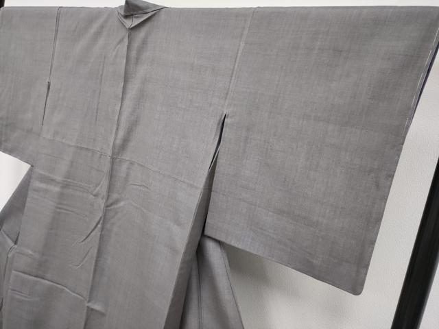 平和屋本店●極上　本場結城紬　重要無形文化財　色無地　紫鼠色地　反端付き　逸品　未使用　CYAA4879s6