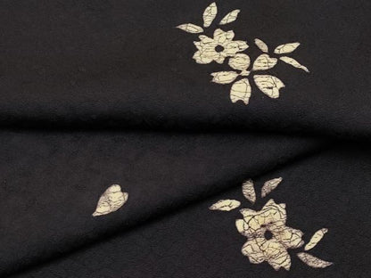 平和屋着物●極上　小紋　葛染め　舞桜文　黒地　逸品　未使用　CYAA4881s6