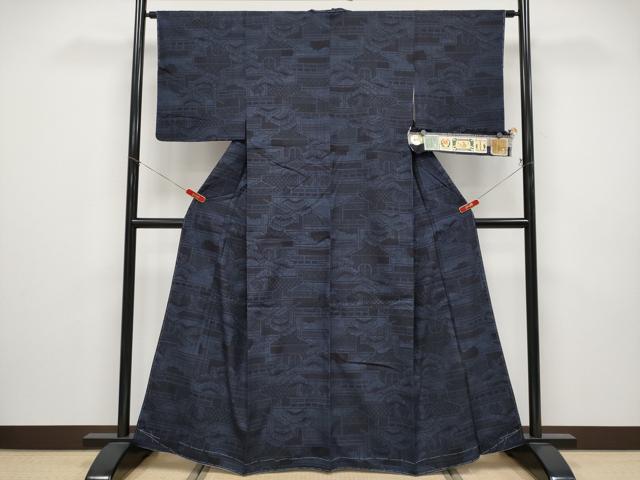 平和屋着物●極上　本場結城紬　重要無形文化財　100亀甲　風景松文　濃紺地　証紙付き　逸品　未使用　CYAA4892s6