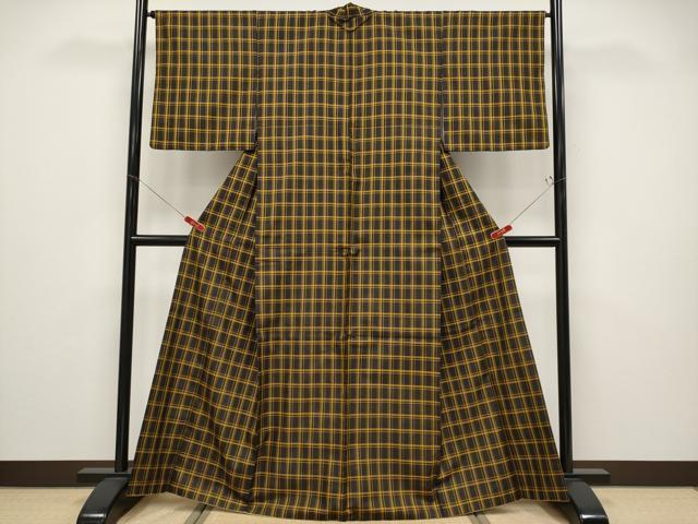 平和屋本店●極上　本場黄八丈　黒八丈　まるまなこ　紬　格子柄　逸品　CYAA4930s6