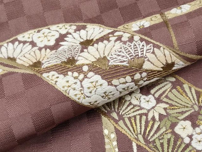 平和屋本店●極上　山口美術織物　皇室　伊勢神宮御用　西陣織　訪問着　総刺繍　誰が袖花文　金糸　煤竹色地　逸品　CYAA4934s6