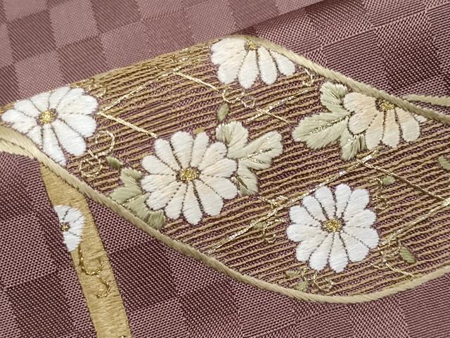 平和屋本店●極上　山口美術織物　皇室　伊勢神宮御用　西陣織　訪問着　総刺繍　誰が袖花文　金糸　煤竹色地　逸品　CYAA4934s6