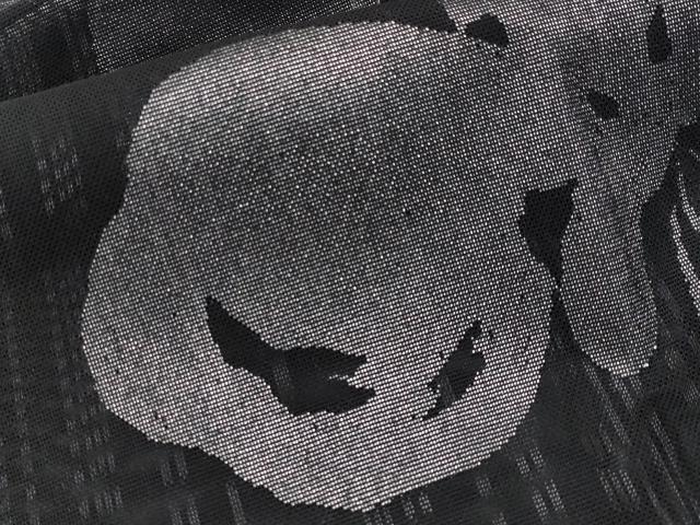 平和屋着物∞極上　美裳三松　スリーシーズン　春夏秋　塵除け　道中着　ロング丈　紗　草花文　黒地　たとう紙付き　逸品　CYAA4944s6