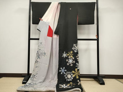 平和屋本店●極上　お引きずり・お引き摺り　黒留袖　雪華文　金銀彩　逸品　CYAA4988s6