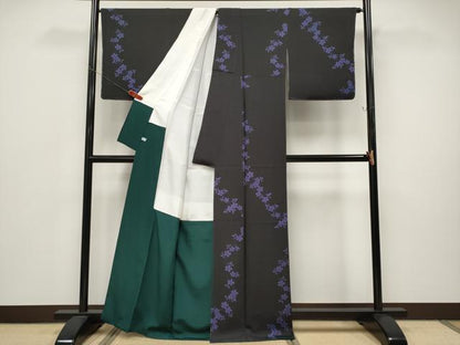 平和屋着物●極上　世界的人形師　辻村寿三郎　ジュサブロー　小紋　舞桜文　黒地　ほていや扱い　逸品　未使用　CYAA5010s6