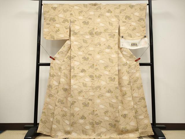 平和屋本店●極上　銀座　志ま亀　小紋　舞蝶枝菊文　香色地　伊と幸　反端・たとう紙付き　逸品　未使用　CYAA5055s6