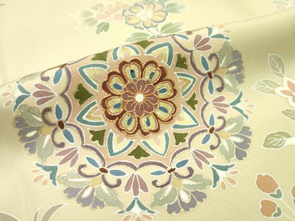 平和屋本店■極上　創業460年・千總　訪問着　駒刺繍　正倉院草花文　金彩　丁子色地　逸品　CZAA1315s5